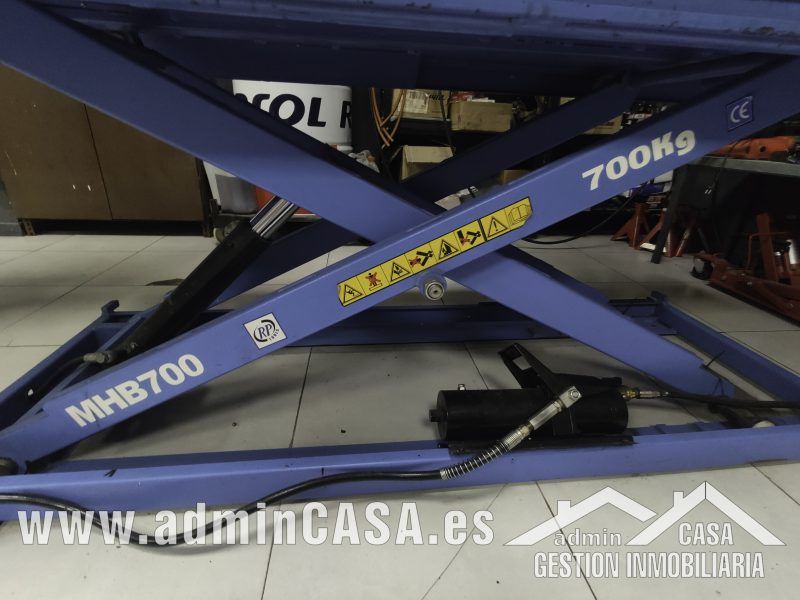 Traspaso venta y reparación de motos Valencia - en excelente zona comercial