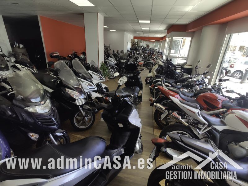 Traspaso venta y reparación de motos Valencia - en excelente zona comercial