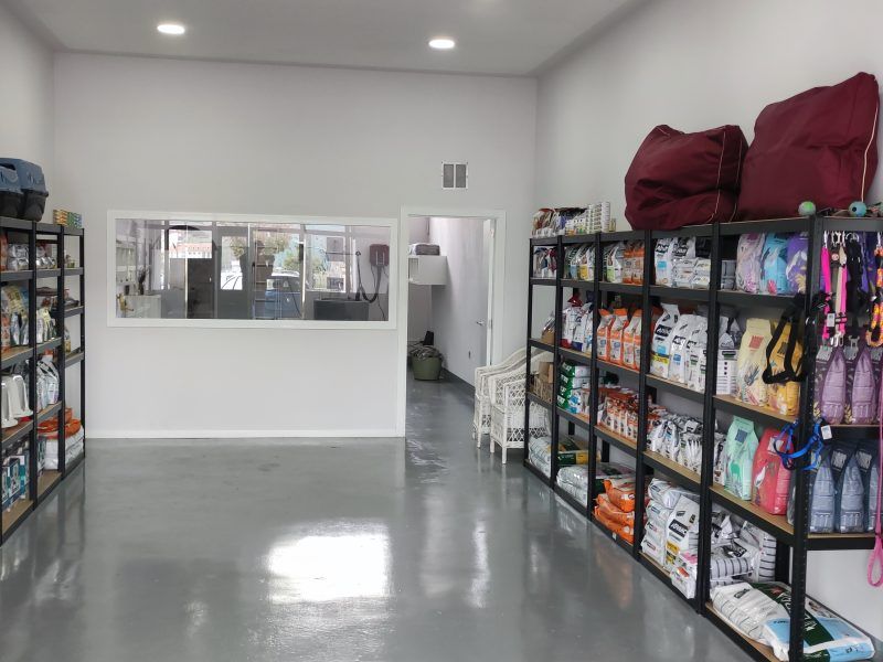 Traspaso Tienda y peluquería animales Arteixo