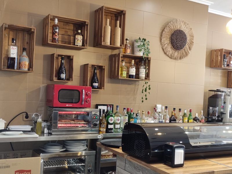 Traspaso bar cafetería Palma - Gran Clientela