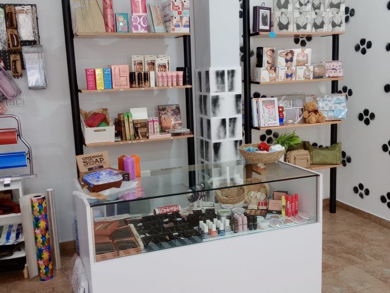 Traspaso tienda kiosko Fuente Palmera - Por cambio de residencia