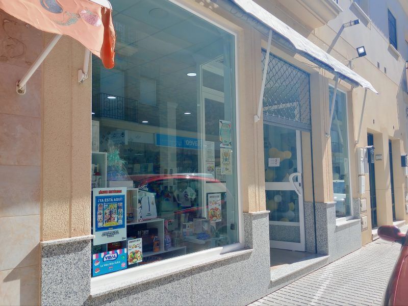 Traspaso tienda kiosko Fuente Palmera - Por cambio de residencia