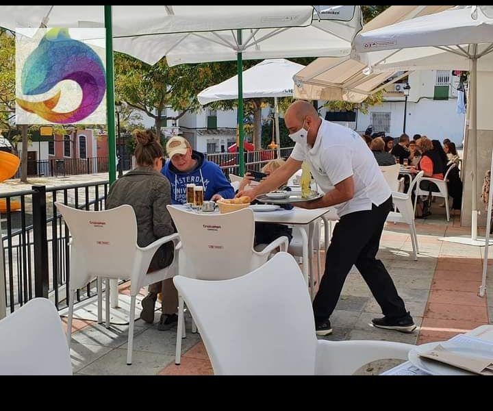 Traspaso restaurante Marbella - Terraza para 100 comensales