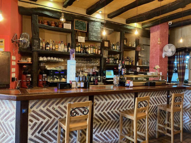Traspaso restaurante en Palencia - Aguilar de Campoo - Altos beneficios demostrables - Por jubilación
