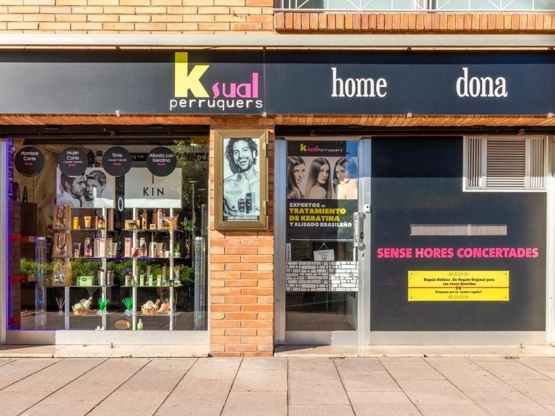 Traspaso peluquería Barcelona Nou Barris - 3.500€ rentabilidad mensual - Unisex