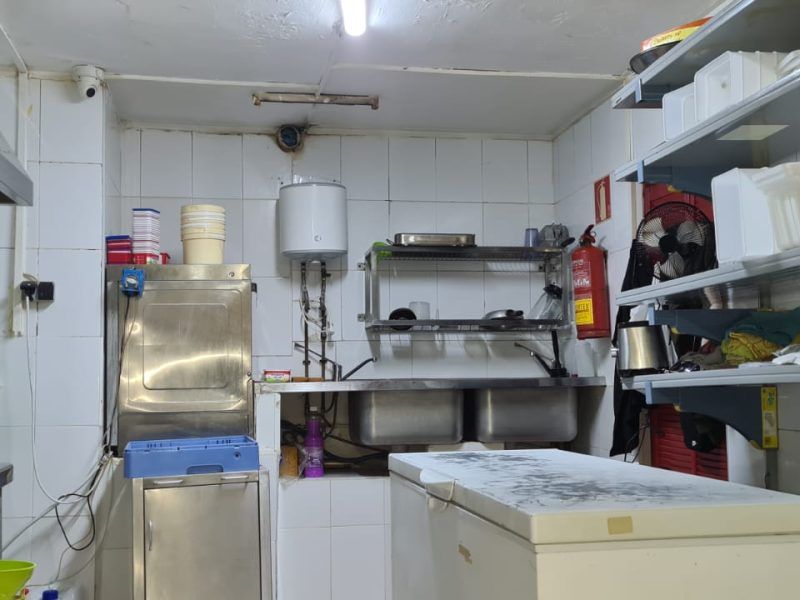 Traspaso cafetería Fuengirola - Facturación media 1.200€ al día