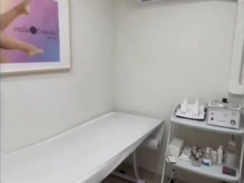 Traspaso salón de belleza Sant Boi de Llobregat - Manicura