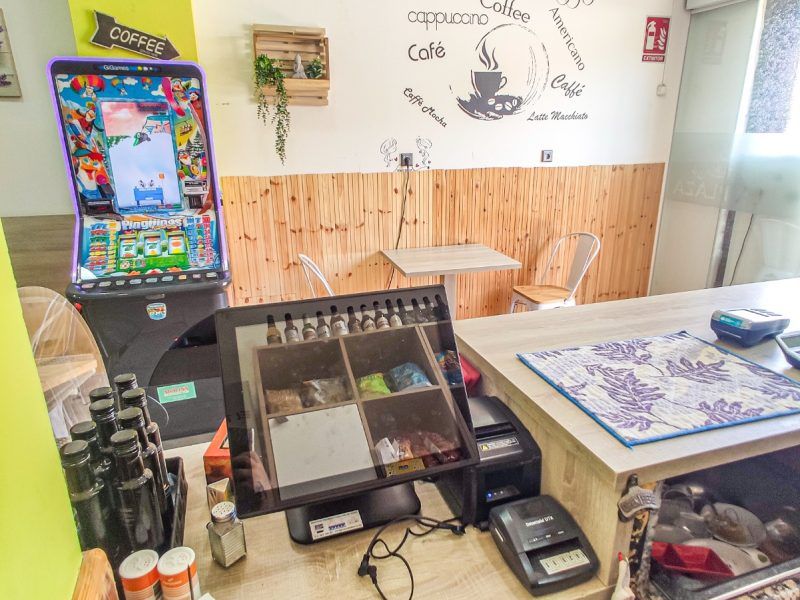 Traspaso cafetería Almácera - Alta rentabilidad