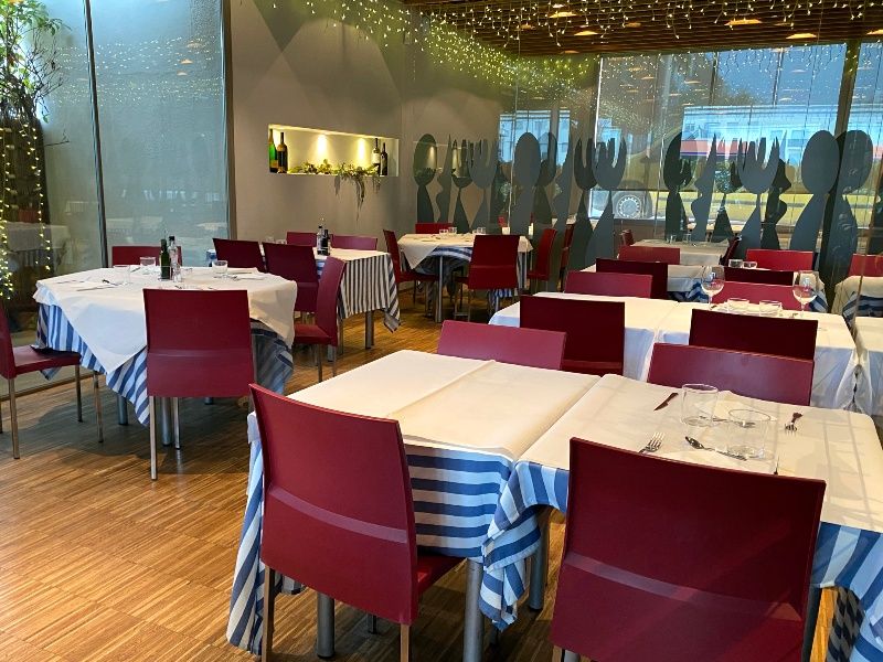 Traspaso restaurante Barcelona - Artés - Facturación 80.000€ mes
