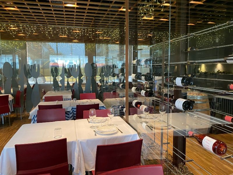 Traspaso restaurante Barcelona - Artés - Facturación 80.000€ mes