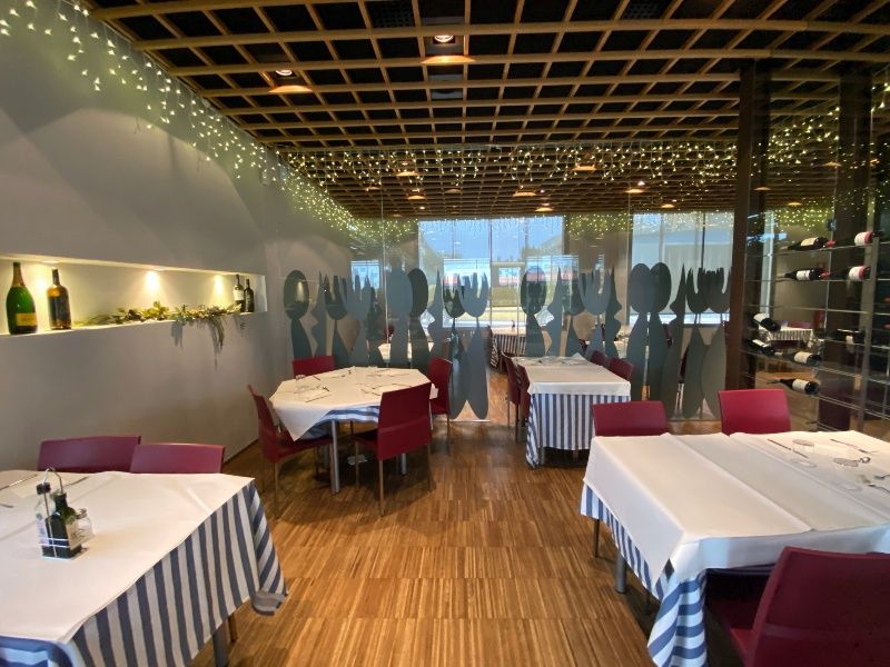 Traspaso restaurante Barcelona - Artés - Facturación 80.000€ mes
