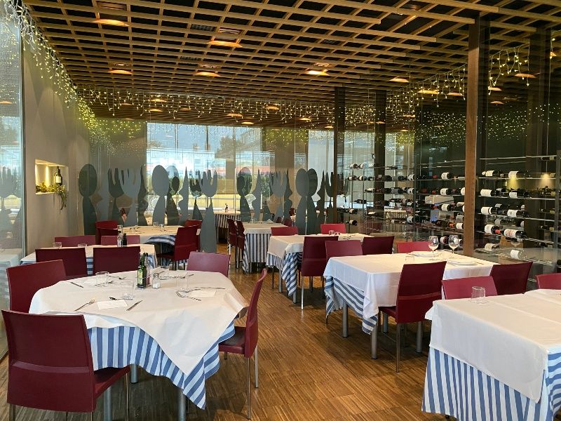 Traspaso restaurante Barcelona - Artés - Facturación 80.000€ mes
