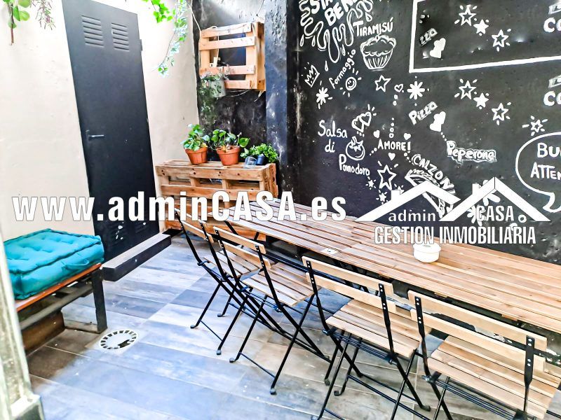 Traspaso Cafetería Pizzería con Encanto en Cánovas (Valencia)