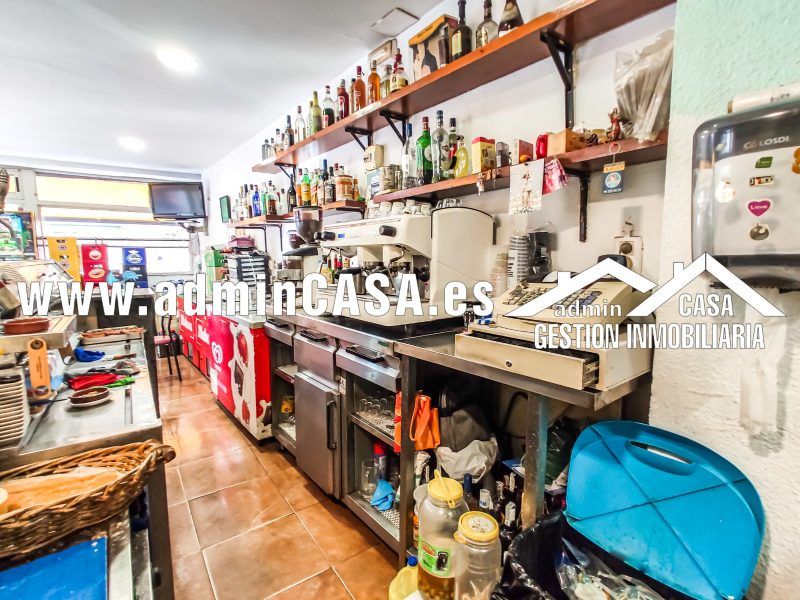 ¡OPORTUNIDAD ÚNICA EN ZAIDIA! TRASPASO DE BAR CON 18 AÑOS DE ÉXITO