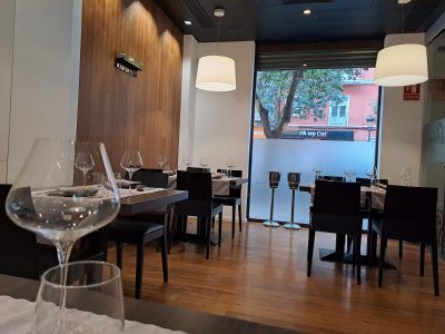 Venta de Prestigioso Local y Restaurante con Traspaso Todo Incluido en Zona Juan Llorens VALENCIA
