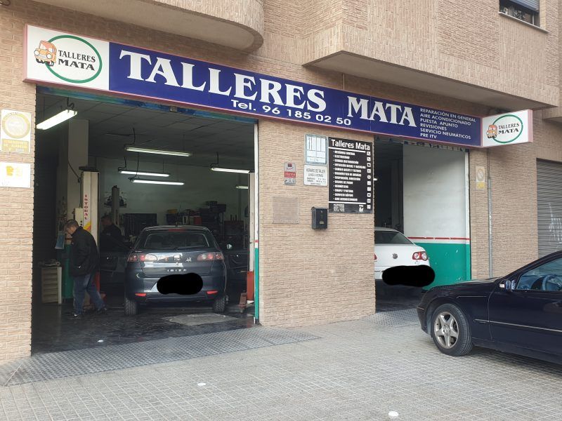 Traspaso de Taller de Automóviles en Alboraya ¡Oportunidad Única!
