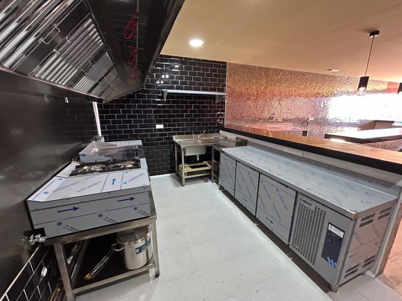 Se traspasa restaurante Mallorca - nuevo a estrenar primera linea en Marina de Cala D'Or, Santanyi, Mallorca, Baleares