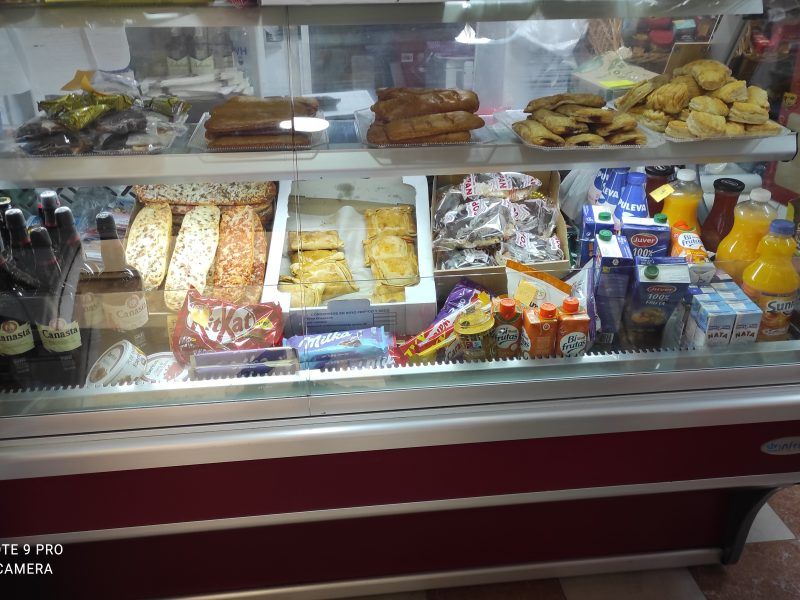 Traspaso panadería tienda de alimentación Cádiz