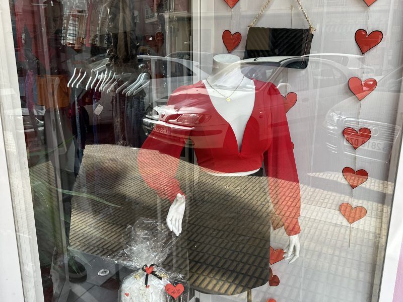 Traspaso de tienda de ropa femenina