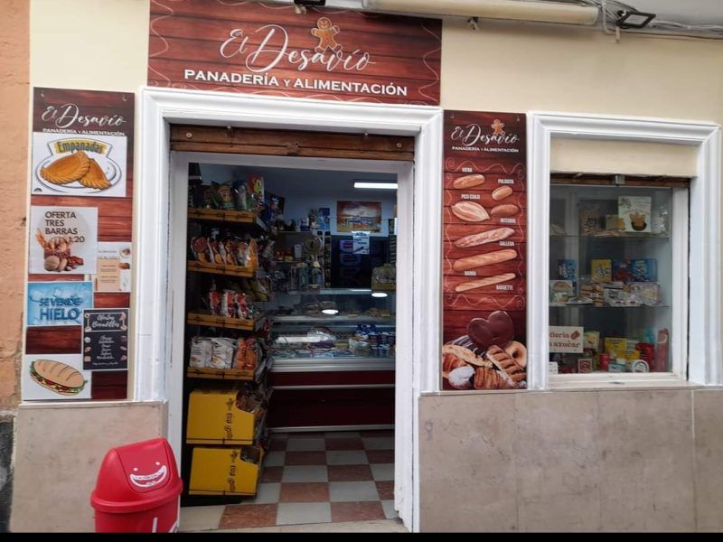 Traspaso panadería tienda de alimentación Cádiz