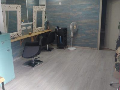 Traspaso peluquería y estética Badalona
