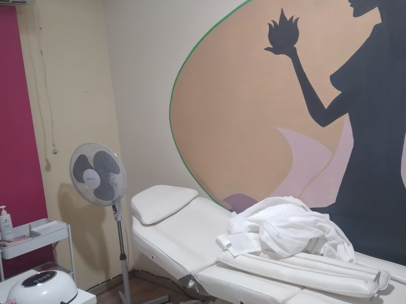 Traspaso peluquería y estética Badalona