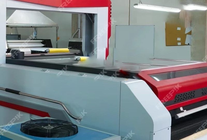 MARCA DE MODA Y TRASPASO FÁBRICA DE CORTE Y CONFECCIÓN TEXTIL