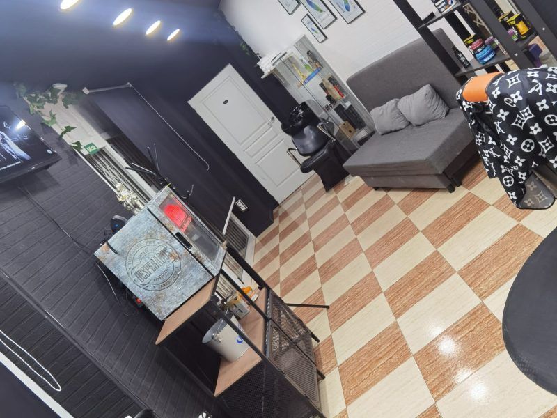 Peluquería en Traspaso en Zona Patraix, Valencia ¡Tu Oportunidad de Brillar!