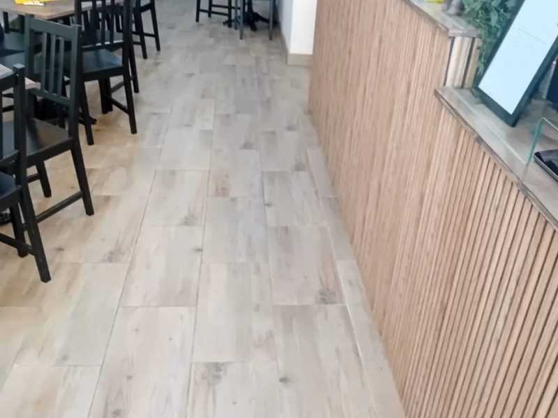 ¡Oportunidad Única! Traspaso de Cafetería-Heladería en Torrent