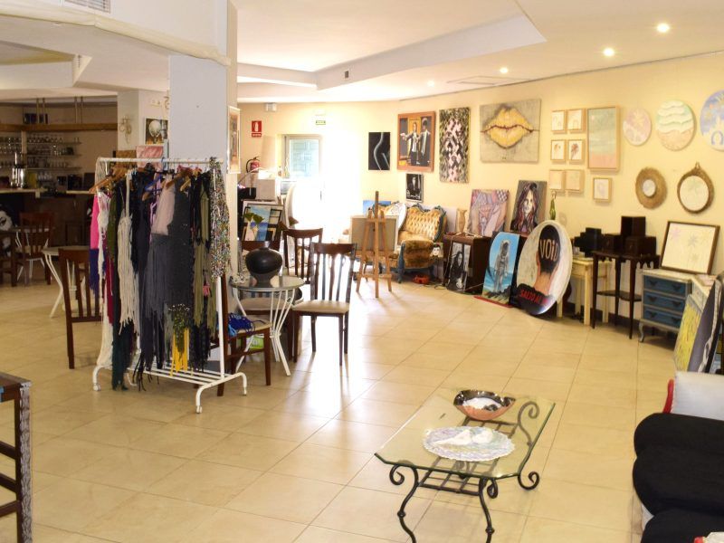 Gran Local para Bar, Rest, tienda, Super en Mijas 250m+150terraza