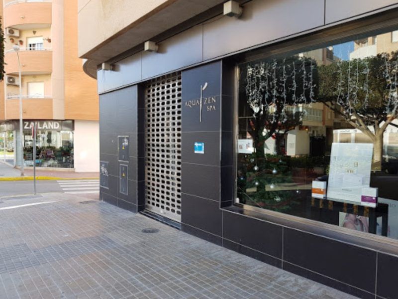 Traspaso Balneario urbano / Centro Medico Estético Almería