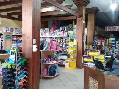 SE TRASPASA NEGOCIO DE JUGUETERÍA PAPELERÍA