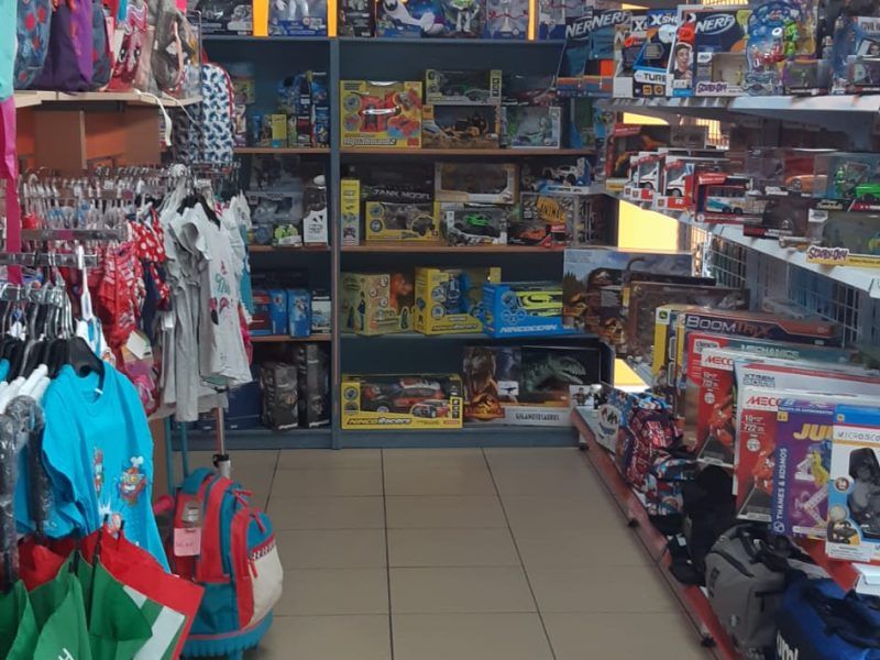 SE TRASPASA NEGOCIO DE JUGUETERÍA, PAPELERÍA