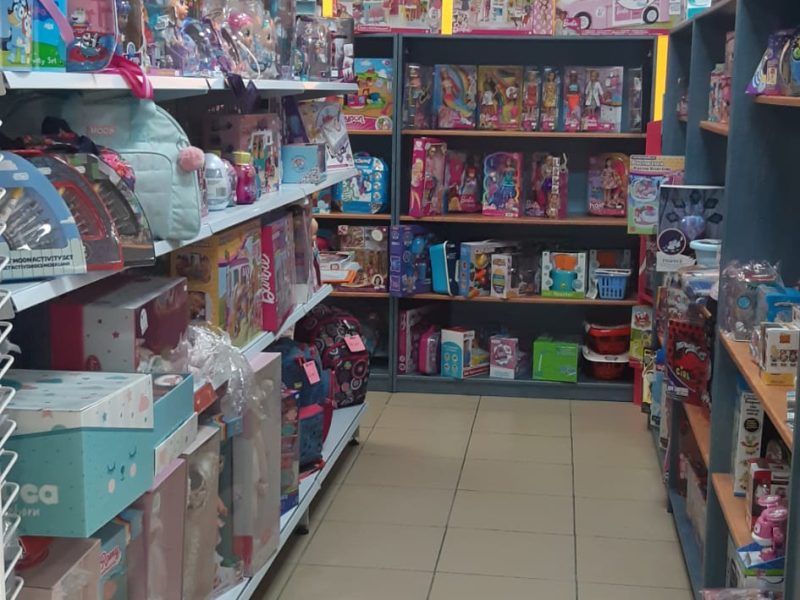 SE TRASPASA NEGOCIO DE JUGUETERÍA, PAPELERÍA
