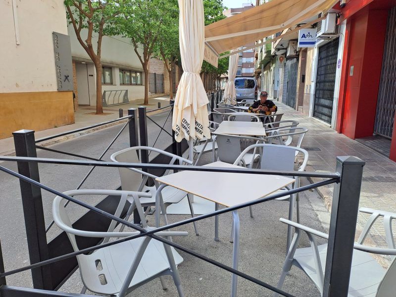VENTA de Local con Negocio Rentable en l'Alcudia ¡No pierdas la oportunidad!
