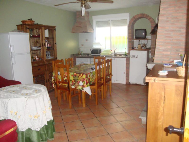 Se alquila casa de campo
