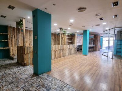 ¡Oportunidad Única! Venta de Local de 442m2 + Licencias en Paterna