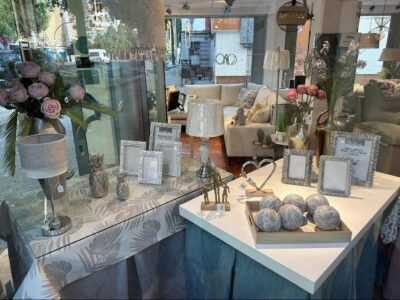 SE TRASPASA TIENDA DE MUEBLE Y DECORACIÓN