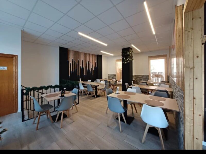 Se traspasa restaurante pizzeria en la universidad