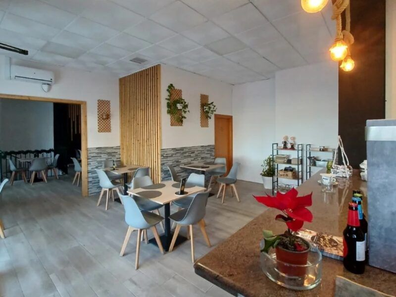 Se traspasa restaurante pizzeria en la universidad