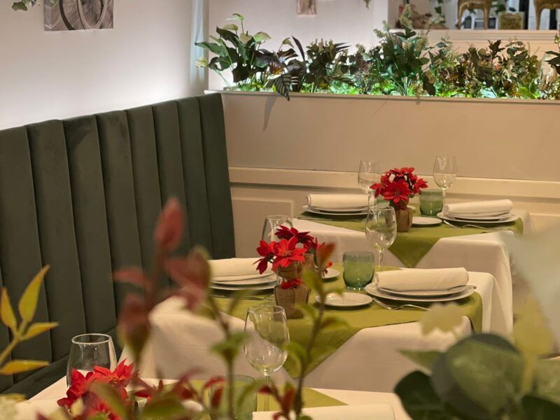 Se traspasa restaurante por traslado