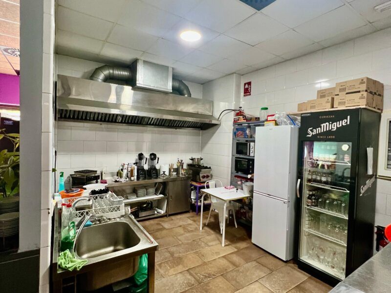Oportunidad Única de Traspaso de Bar-Cafetería en Jerez