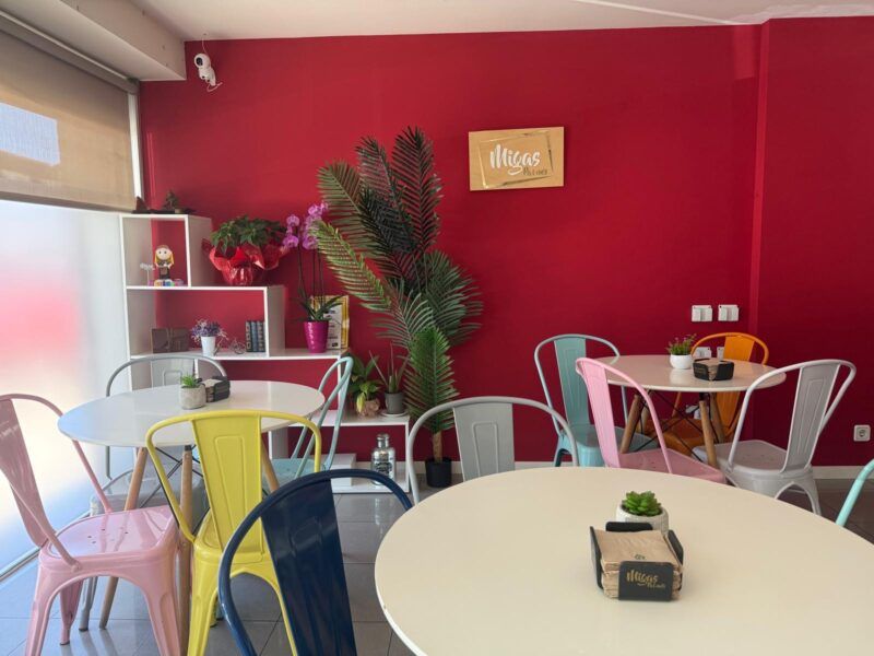 CAFETERIA PANADERIA CON TERRAZA