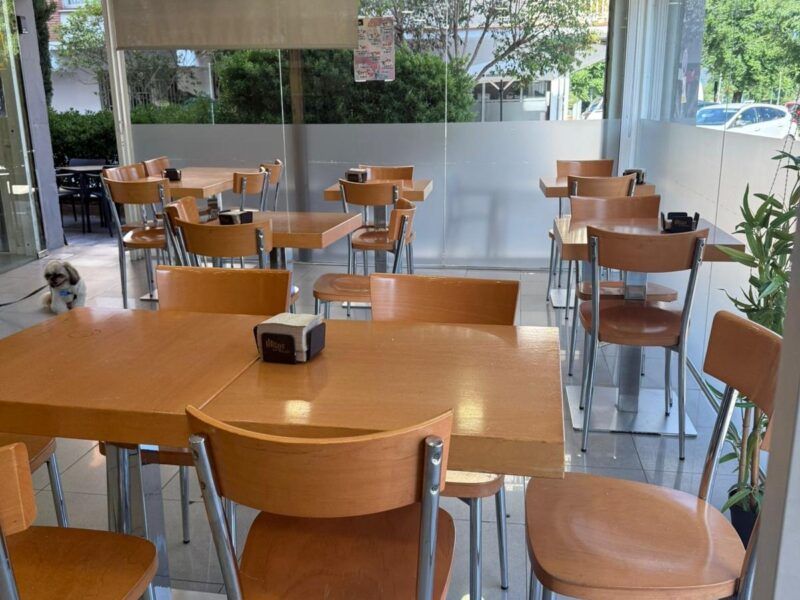 CAFETERIA PANADERIA CON TERRAZA