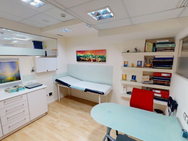 Magnífica Clínica de 125m2 - Planta baja en excelente ubicación frente Hospital General de Catalunya