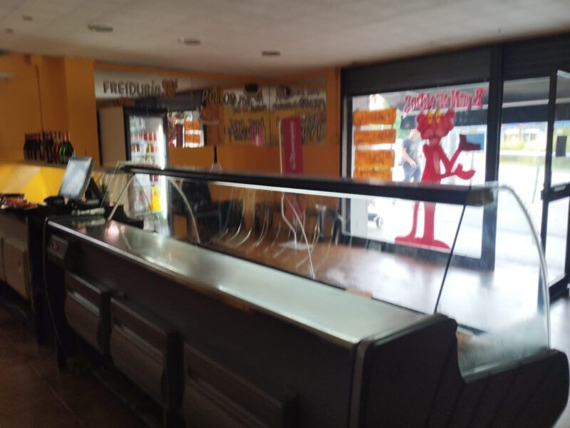 Traspaso rostiseria en Parets del Vallés en pleno funcionamiento