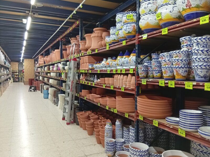 TRASPASO NEGOCIO MAYORISTA DE ARTÍCULOS DE FLORISTERÍA Y DECORACIÓN