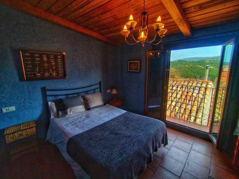 SE TRASPASA Casa Rural en funcionamiento en el Rincón de Ademuz