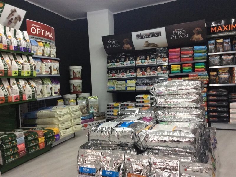 TRAPASSO NEGOCI DE PRODUCTES DE MASCOTAS